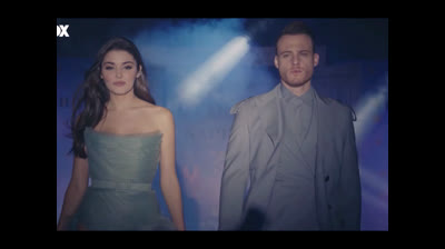 Eda y Serkan en  Sen Çal Kapımı capitulo 34 -Tocas mi Puerta, amame y estoy hecho pedacitos de ti.