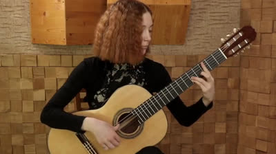 Maya Kazarina plays El último trémolo by Agustín Barrios on a Vladimir Druzhinin Classical Guitar